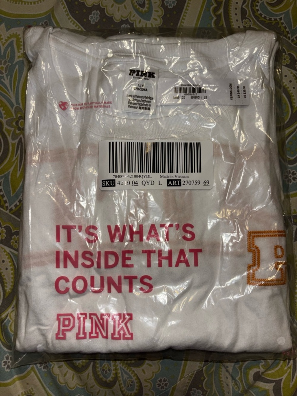 🦋 PINK Victoria's Secret White Graphic Tee